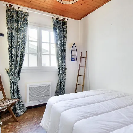 Maison Pour 7 A 900m De La Avec Jardin بيت للعطل